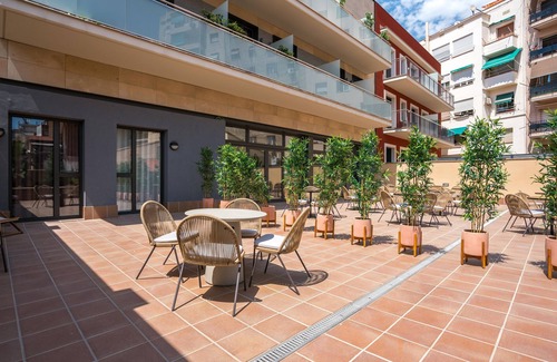 El Camp de l'Arpa del Clot Apartment | Limehome Barcelona Carrer de Besalú 82