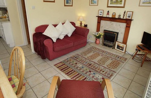 Mumbles Ski Chalet | Limeslade Drive in the beautiful Swansea