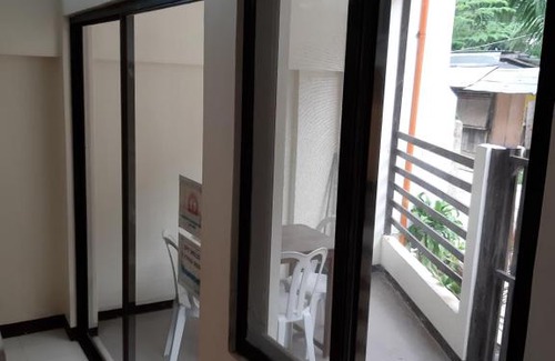 Barangay Buena Suerte Hotel | Limestone View Inn