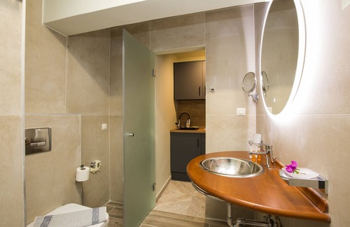 Lefkada Town Apartment | Limonero New City Apartment 2 With Private Parking