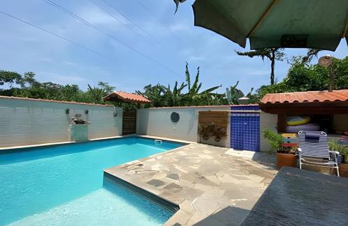 Camburi House | Linda Casa Piscina no Sertão de Cambury - SP (2)