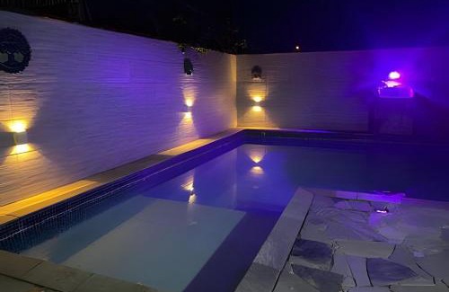 Camburi House | Linda Casa Piscina no Sertão de Cambury - SP (2)