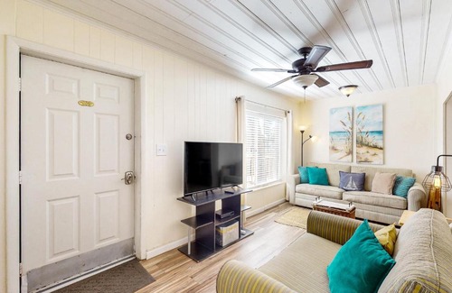 Laguna Beach House | Linda's Cozy Collection