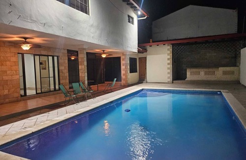 San Pedro Sula Apartment | Lindas habitaciones con piscina frente al copantl