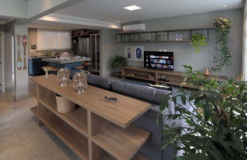 Ponta da Praia House | Lindo Sobrado