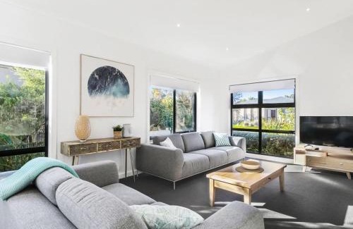 Torquay House | Links Idyllic Break 47