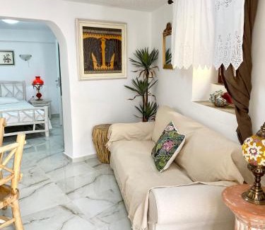 Ioulida Apartment | Lion House II
