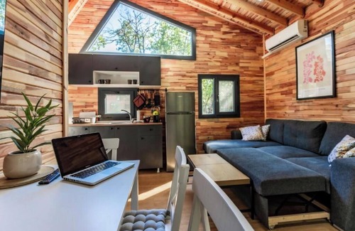 Burgas Villa | Lion's Forest 4 Bedroom [2 x 2bedroom Villa]