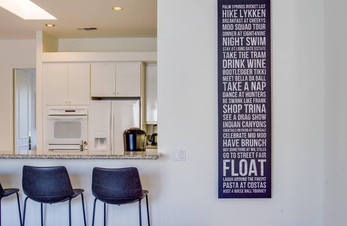 The Movie Colony House | Lions Gate Estate Holiday home 4