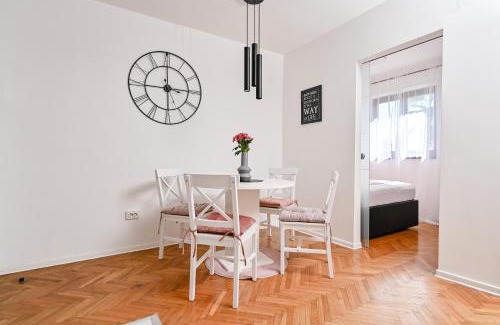 Cikovici Apartment | Liori apartment