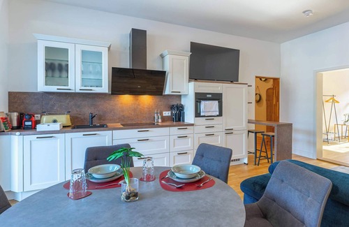Weinheim Apartment | LiT LiVING Luxury Penthouse - terrace - Box Spring