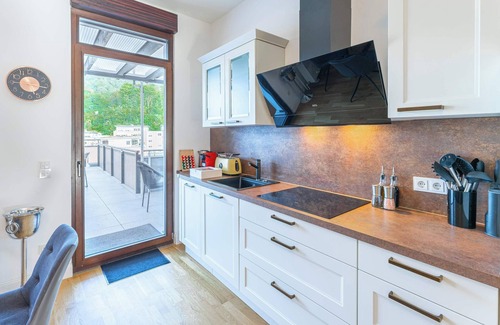 Weinheim Apartment | LiT LiVING Luxury Penthouse - terrace - Box Spring