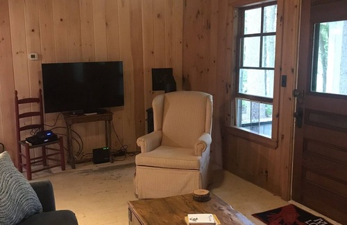 Belgrade Cottage | Little Beans Cottage on Great Pond, Belgrade ME