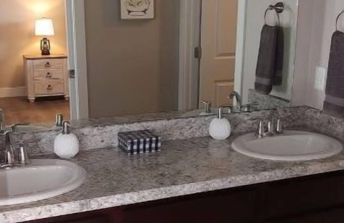 Billings House | Little Bit-O-Country Glam