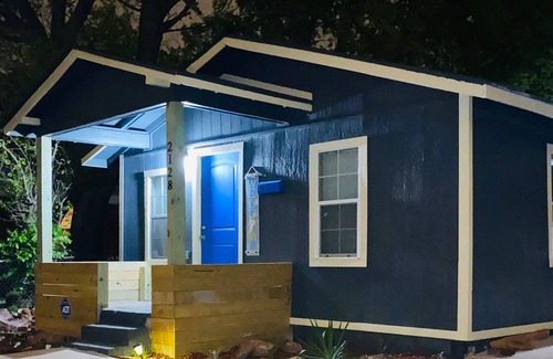 Central Oklahoma City House | Little Blue Chalet