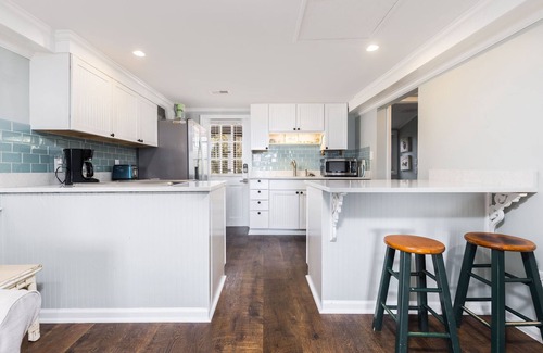 Folly Beach House | Little Drip: Cozy Oceanfront Cottage with Heated Pool & Beach Access!