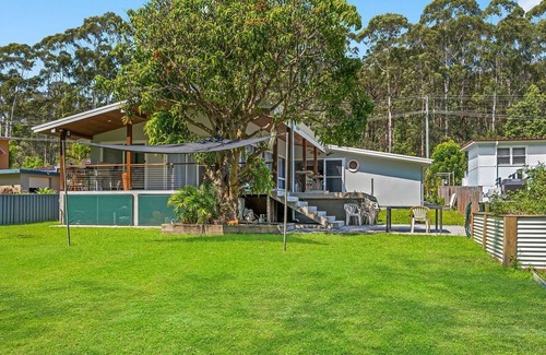 West Haven House | Little Mirror Bay - 4 bedroom holiday home with water views
