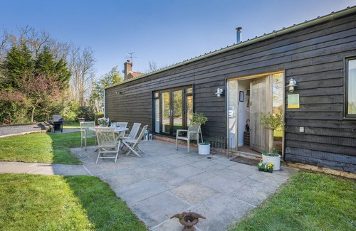 Robertsbridge House | Little Orchard - Three Bedroom House, Sleeps 6
