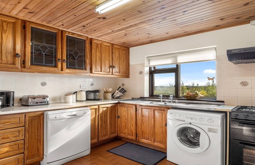 Ballyconneely Ski Chalet | Little Tara an ideal location for family & friends