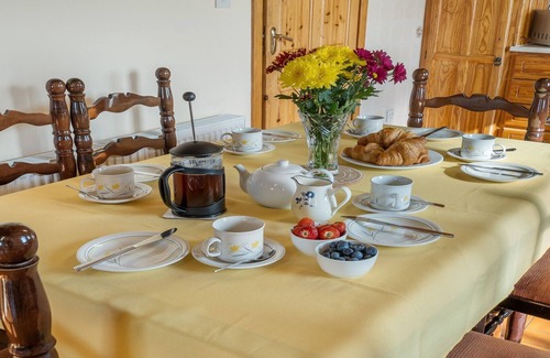Ballyconneely Ski Chalet | Little Tara an ideal location for family & friends