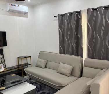 Gueima Apartment | Little White House