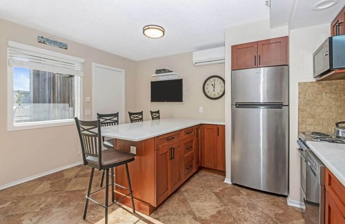 Napeague Apartment | Live Comfortably in a Balcony 1 Bedroom Apt
