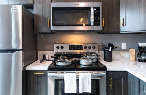 University Heights Apartment | Live Like a Local - Walk to Dining, Shops & Park