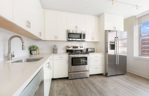 Central Business District Apartment | Lively 4BR Condo Steps to French Quarter Unit 518