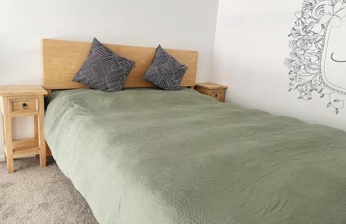 Pakuranga Heights House | Living Oasis