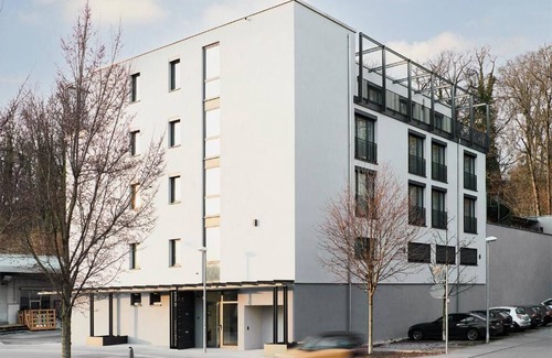 Berg Apartment | Livisit Bergpartment 39 - Doppelbettzimmer 27 qm - mit Küchenzeile und Bad