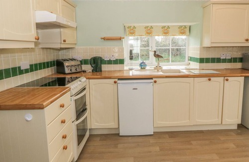 Garn Fadryn Cottage | LLAIN RHUTTAN, family friendly, country holiday cottage in Aberdaron