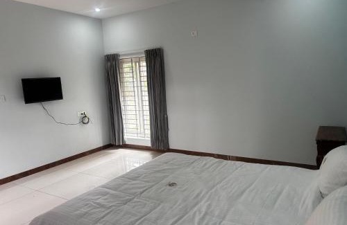 Yercaud Hotel | LMS Richmount Natural Resort & Spa