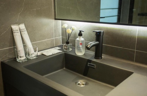 Chikan District Apartment | Locals Apartment House 24