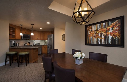 Lakeside Park Resort | Located in Heavenly Village, nearby restaurants and shopping, ski lift outside !
