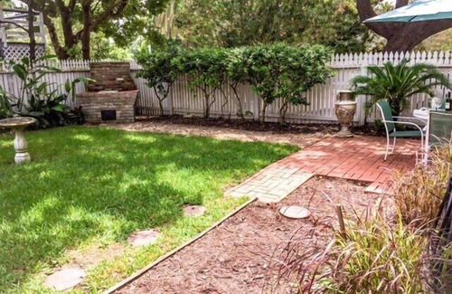 Galveston House | Located in the Heart of Galveston's Silk Stocking District