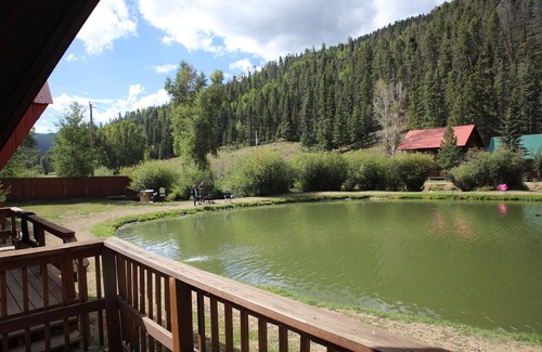 Red River Cabin | Located on our Private Fishing Pond
