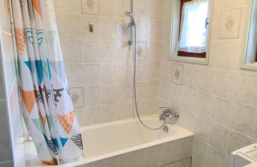 Les Gets Apartment | Location aux Gets : Appt 3* pour 6 pers, proche centre et pistes, WiFi, parking, casier à skis - FR-1-623-343