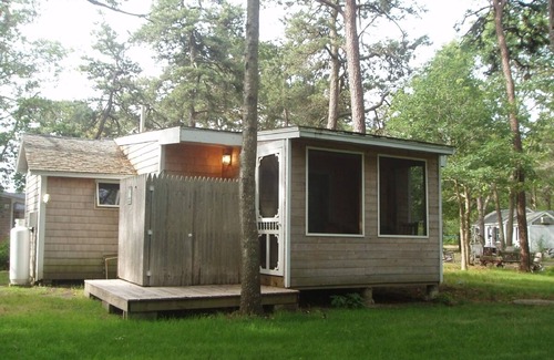Bass River Cabin | LOCATION! Cabin sleeps3, POOL, 1 mile to OCEAN, Kit/Grill, Pet ok, Parking,Golf