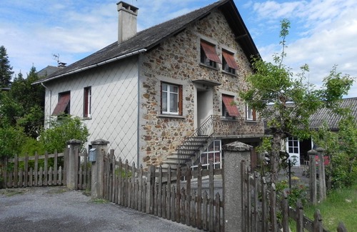 Quins House | Location Saisonnière Aveyron