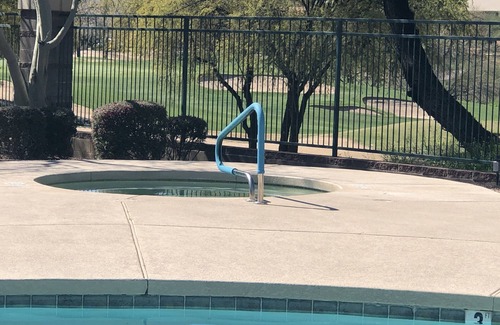 Kierland Apartment | Location! Heart of the Scottsdale Quarter on Westin Golf course