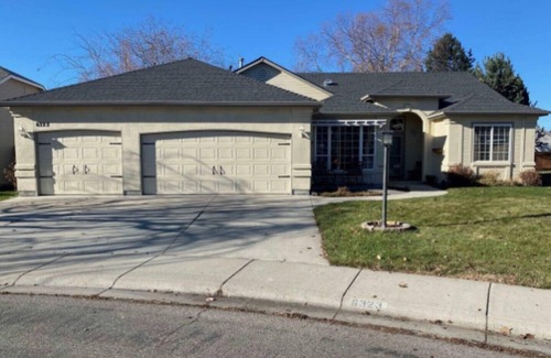 Eagle House | Location - Location! Easy access to Boise, Meridian & Eagle.
