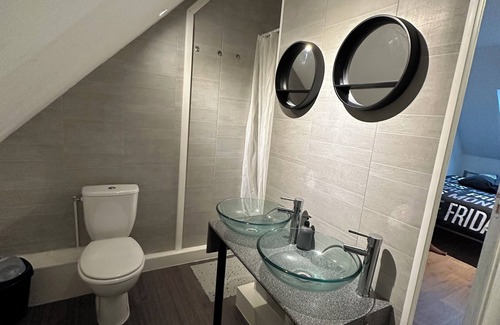 La Ferte-Gaucher House | Location Maison T3 Avec Stationnement Privé et Jardin