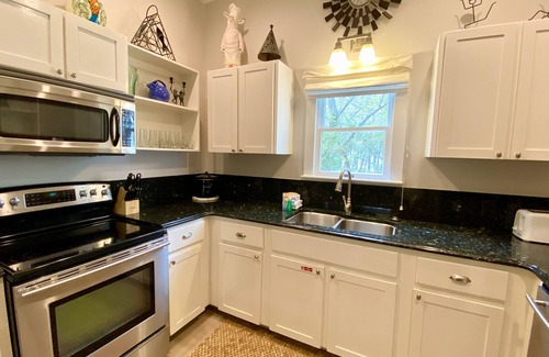 Seaside House | Location! Short Walk to Beach & Town Directly in Seaside + 2 Adult Bikes!