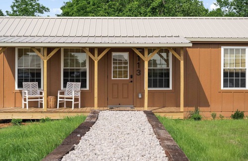 Williamstown Cabin | Lodge 113 at Eden Reserve—Safari Cabin Near Ark
