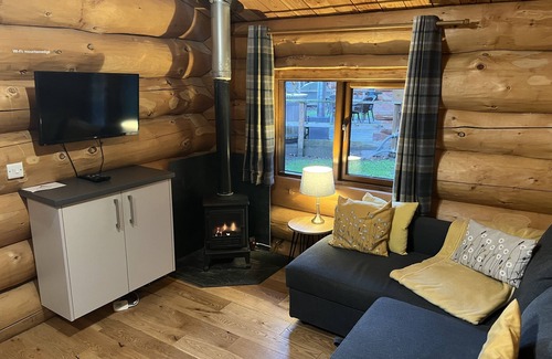 Marshbrook Cabin | Lodge 2 - a lodge that sleeps 4 guests in 1 bedroom