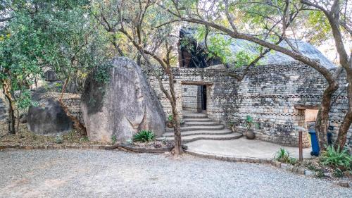 Masvingo Cabin | Lodge At The Ancient City