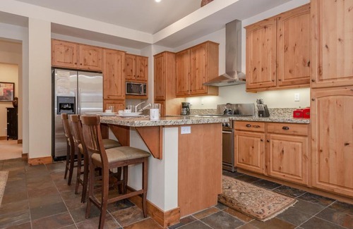 Mammoth Lakes House | Lodges 1140