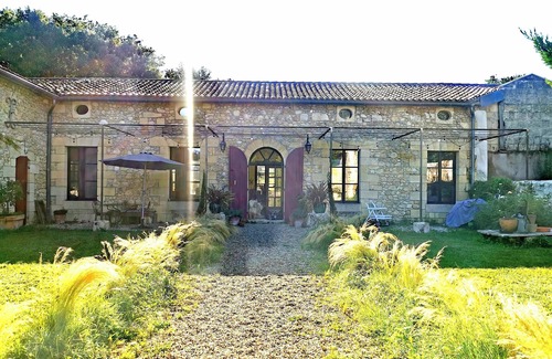 Haux House | Loft à la Campagne - Au Coeur de Lentre-deux-mers
