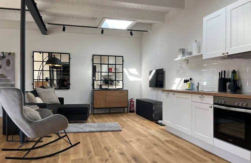Friedrichstadt Apartment | Loft 2 im 1. Stock mit Sonnenterrasse - Simmerdeis an der Gracht