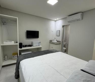Muquicaba Apartment | Loft 305A com Ar Condicionado no Bairro Muquiçaba, bem localizado para negócios e fácil acesso para todas as praias e montanhas da cidade - sem vaga de garagem